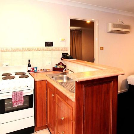 Best Western Ambassador Motor Inn&Apartments Wagga Wagga Exterior foto