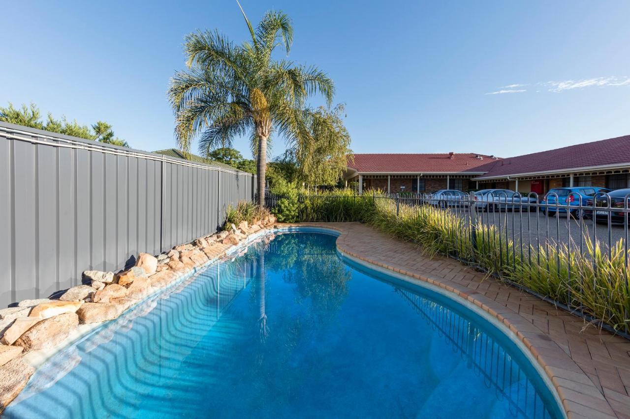 Best Western Ambassador Motor Inn&Apartments Wagga Wagga Exterior foto